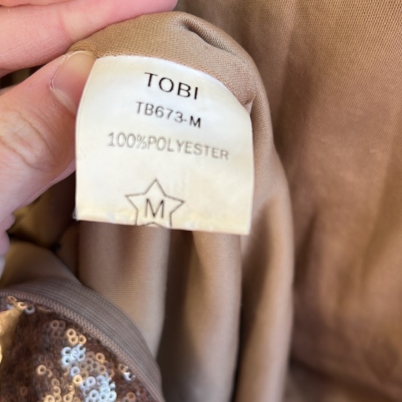 Tobi Sequined dress - gold NYE party holiday dress - Picture 8 of 8